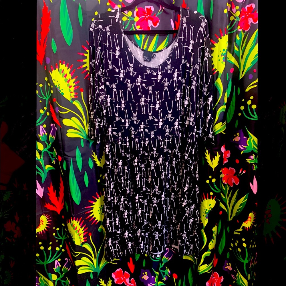 ASOS CURVE dancing skeleton dress Halloween black and white skater dress